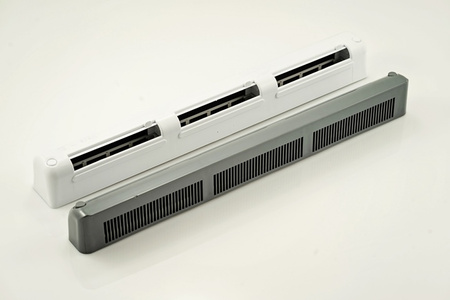 Nawiewnik z manualną regulacją i czerpnią akustyczną, typ VT401, biały wewnątrz, szary na zewnątrz