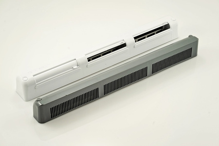 Nawiewnik z manualną regulacją i czerpnią akustyczną, typ VT401, biały wewnątrz, szary na zewnątrz