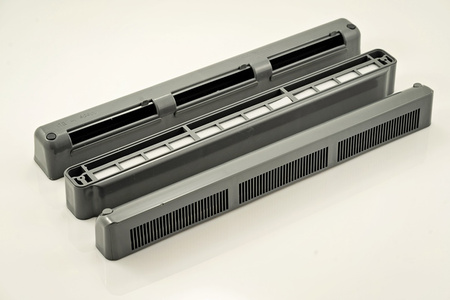 Nawiewnik akustyczny, z manualną regulacją, komorą tłumiącą i czerpnią akustyczną, typ VT1401